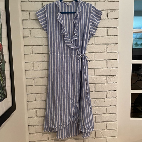 Rails Dresses & Skirts - RAILS/NWOT/LOUISA WRAP DRESS/
Juneau Stripe/SZ Med/$45/linen blend